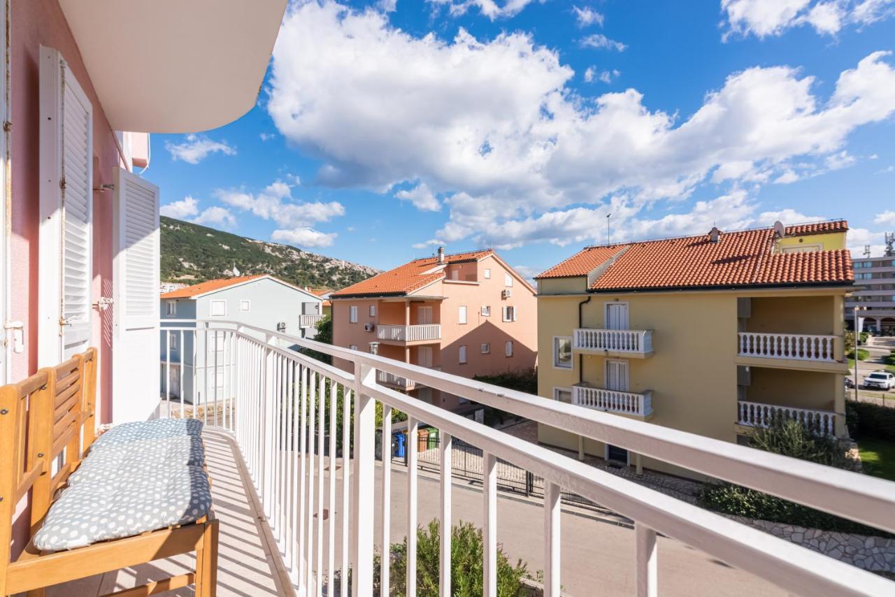 Beautiful Apartment Lovorka 6 , Baska, Krk Exterior photo