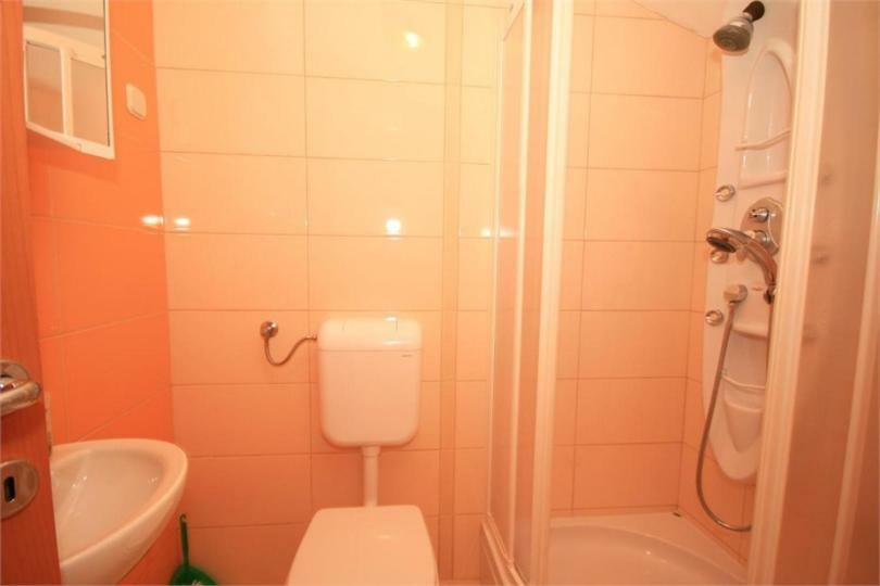 Beautiful Apartment Lovorka 6 , Baska, Krk Exterior photo